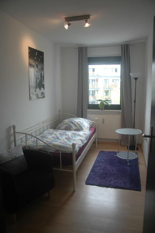 Koeln Appartement Szoba fotó